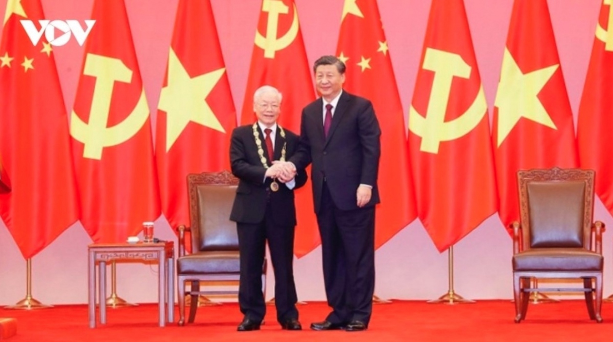 Leaders of Vietnam and China exchange lunar New Year greetings
